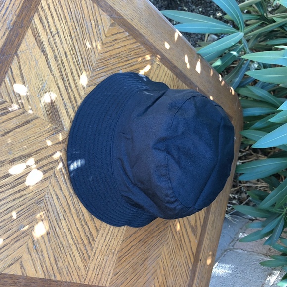 RESTOCK 🚨 Rincon Reversible Tie Dye Bucket Hat - Picture 9 of 13